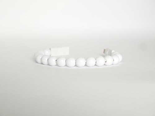 illumitrend ® - USB Charging Beads Bracelet (IPhone &amp; Android) Data Cable (Fashionable) (IPHONE, WHITE)