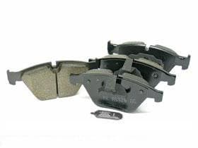 for BMW M3 (2008-11) Brake Pad Set Front CERAMIC Akebono friction linings e90 e92 e93