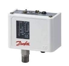 DANFOSS AUTO Pressure Switch KP35 Range:-0.2 to 7.0 BAR,White,IP 30