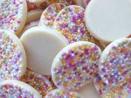 Giant Mega Snowies White Chocolate (1000g)