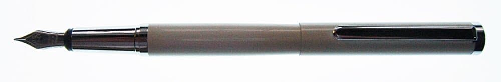 Freshman's Notator Cursive Stub (White) Fountain Pen
