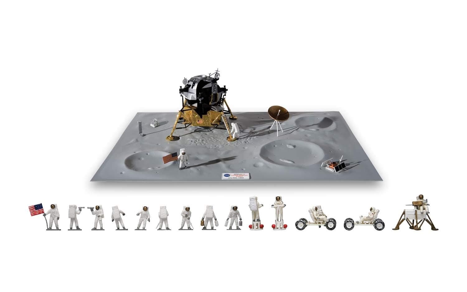 A50106 1:72 Scale NASA One Small Step For Man - 40th Anniversary of the Moon Landing Space Exploration Gift Set