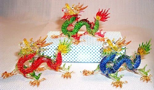Dragon Chinese version, Medium, CHOOSE from 3 color options, detailed Art Glass, 1 pc.