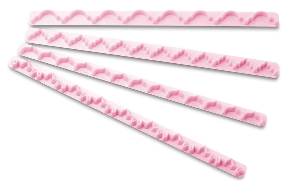 SET OF 4 LACE CUTTERS