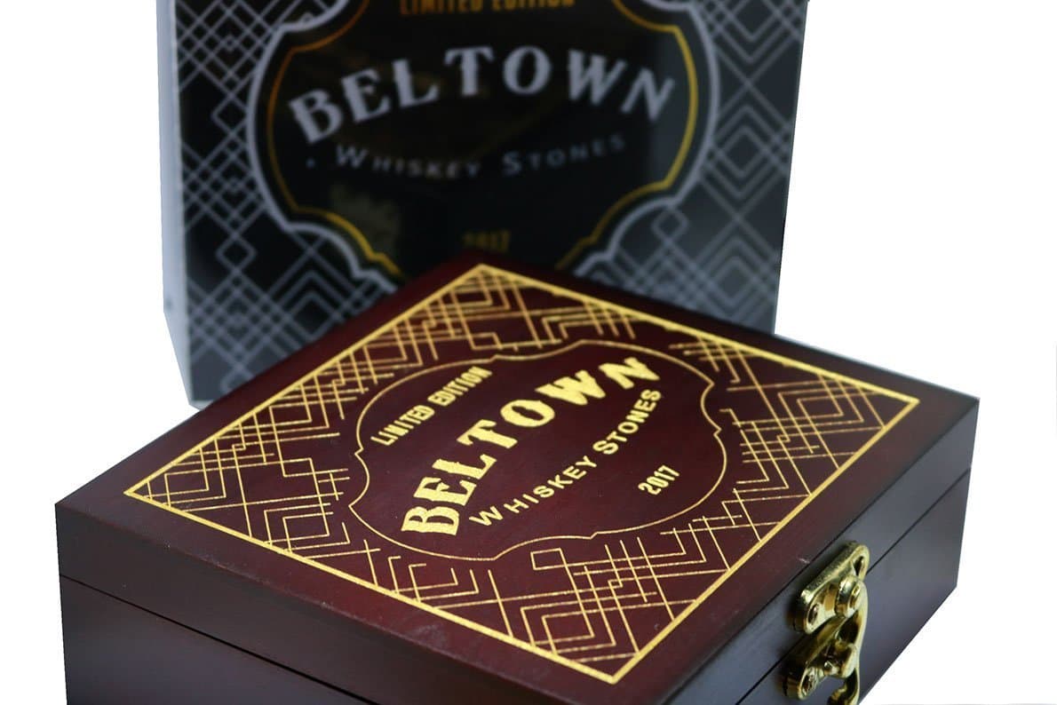 Gift Set 2017 Limited Edition - includes 8 Whiskey Stones, a pouch and stainless steel tongs