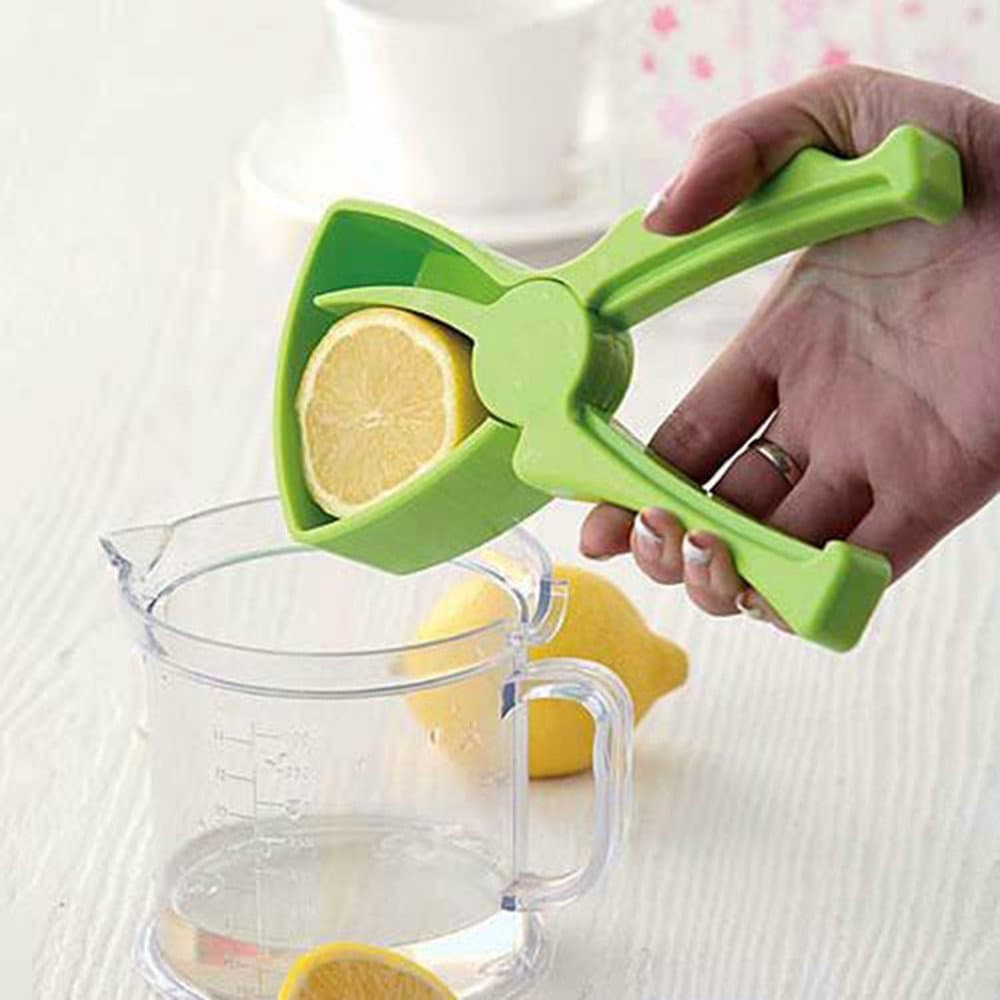 Sillor Citrus Juicer Lemon Squeezer Made from Durable Plastic Manual Lemon and Lime Juice Squeezer（Green） (Green)