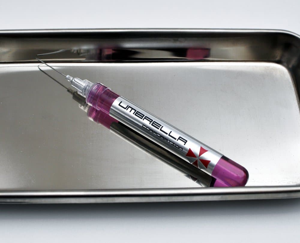 Resident Evil G-Virus Auto Injector Novelty prop