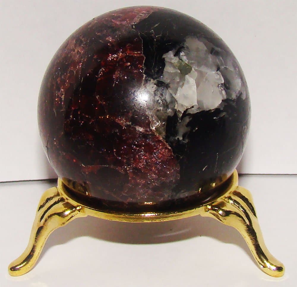 Amazing Chatoyant Ruby Sphere / Ball. Top quality Garnet Almandine from Russia