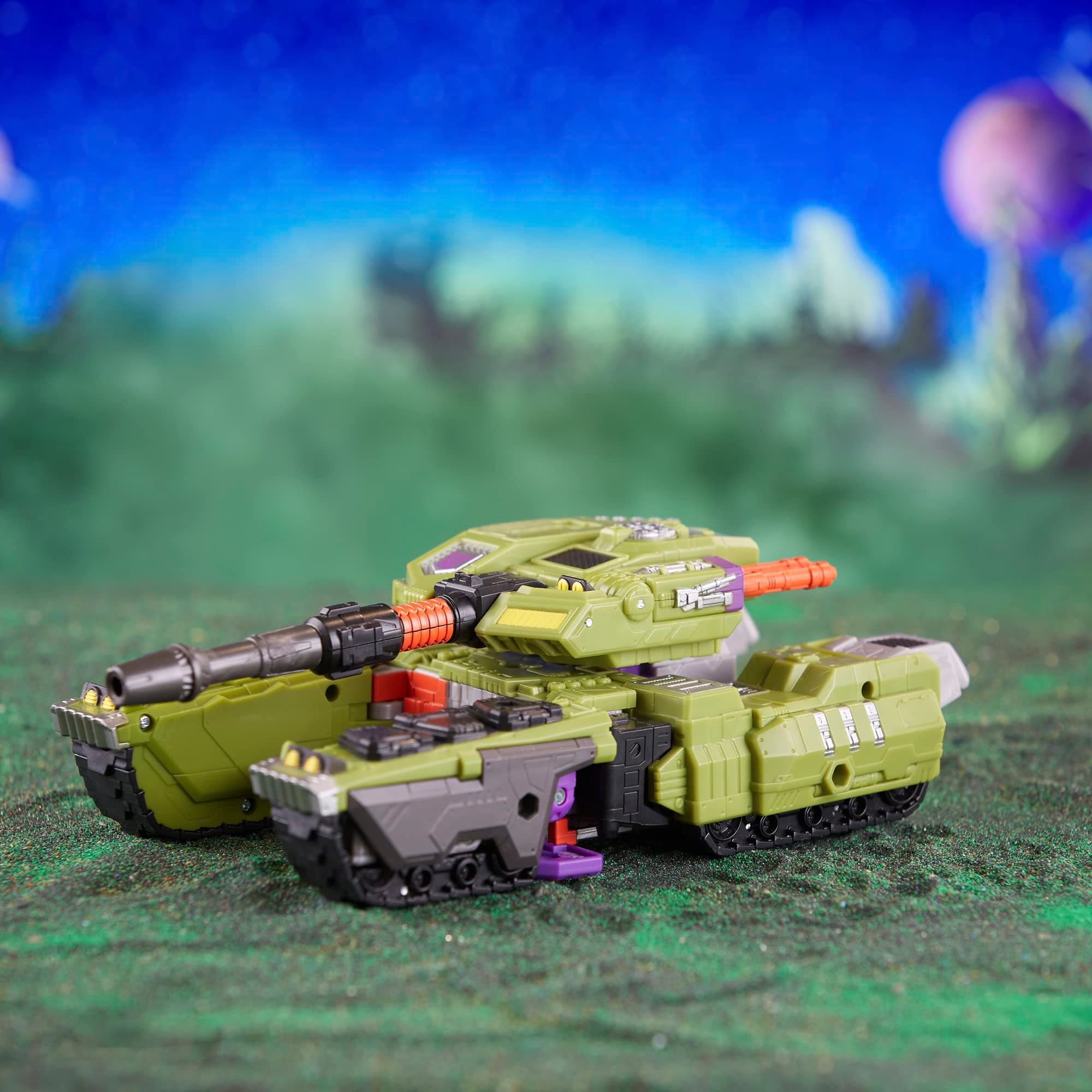 Transformers Legacy Evolution Leader Armada Universe Megatron 7” Action Figure