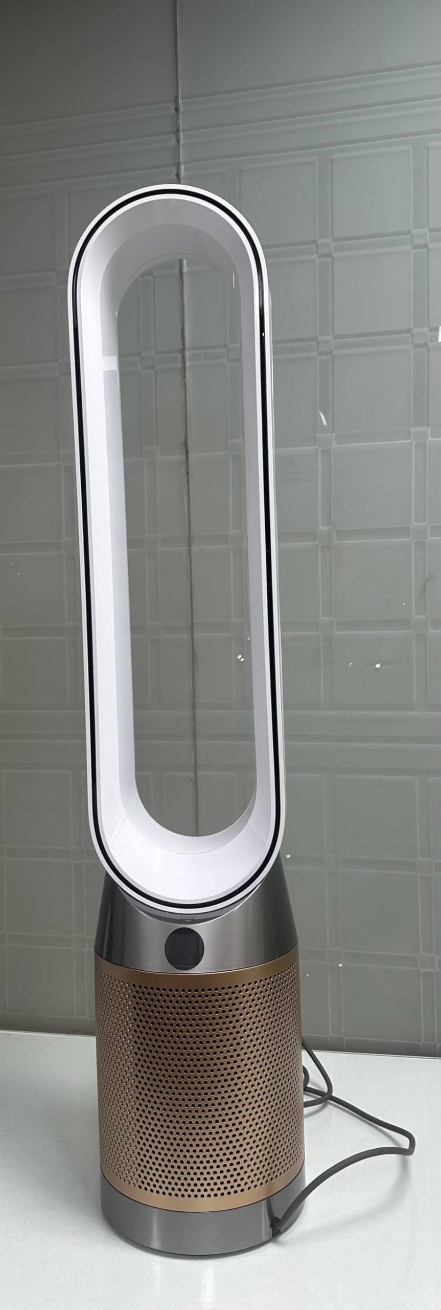 Dyson Purifier Cool formaldehyde Air Purifier TP09 (Advanced Technology), HEPA + Catalytic Oxidation Filter, Wi-Fi Enabled, (White/Gold) Comes With 3 Pin UK/UAE Plug