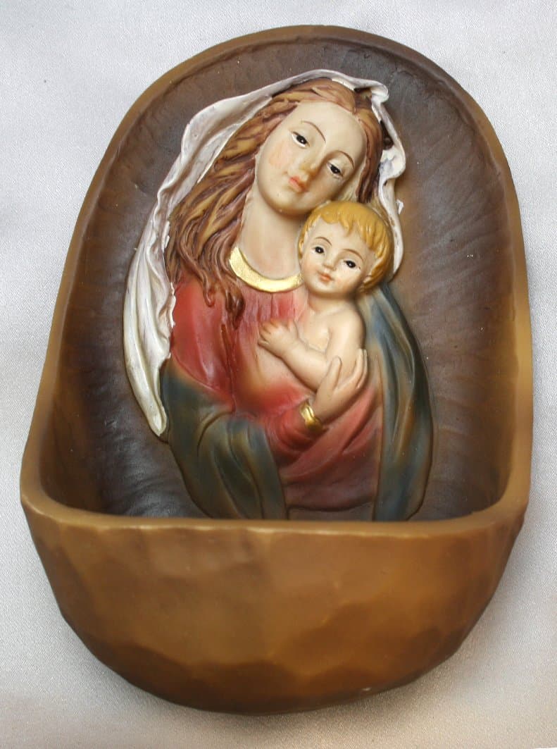 Madonna Weihkessel with Kind