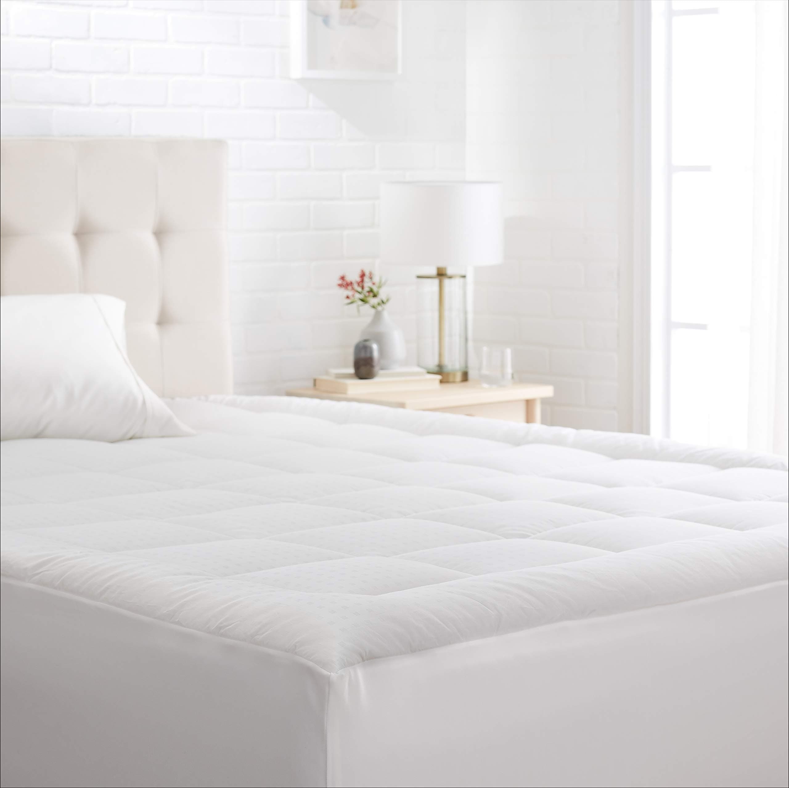 Amazon Basics Goose-Down-Alternative Mattress Topper Pad with Cotton Shell - Twin XL