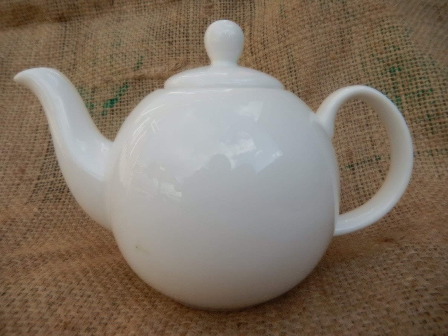 Contemporary Plain White 2/3 Cup Teapot in Bone China
