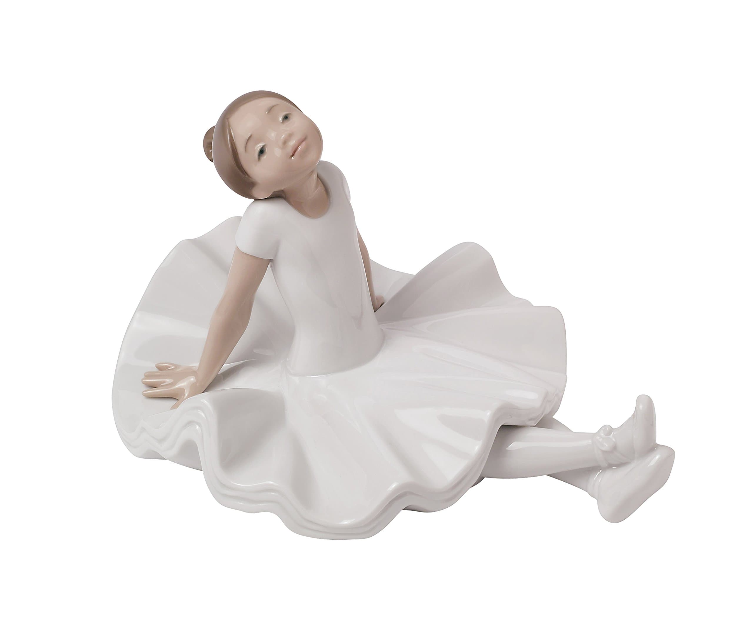 NAO 2001616.0 Resting Pose Figurine