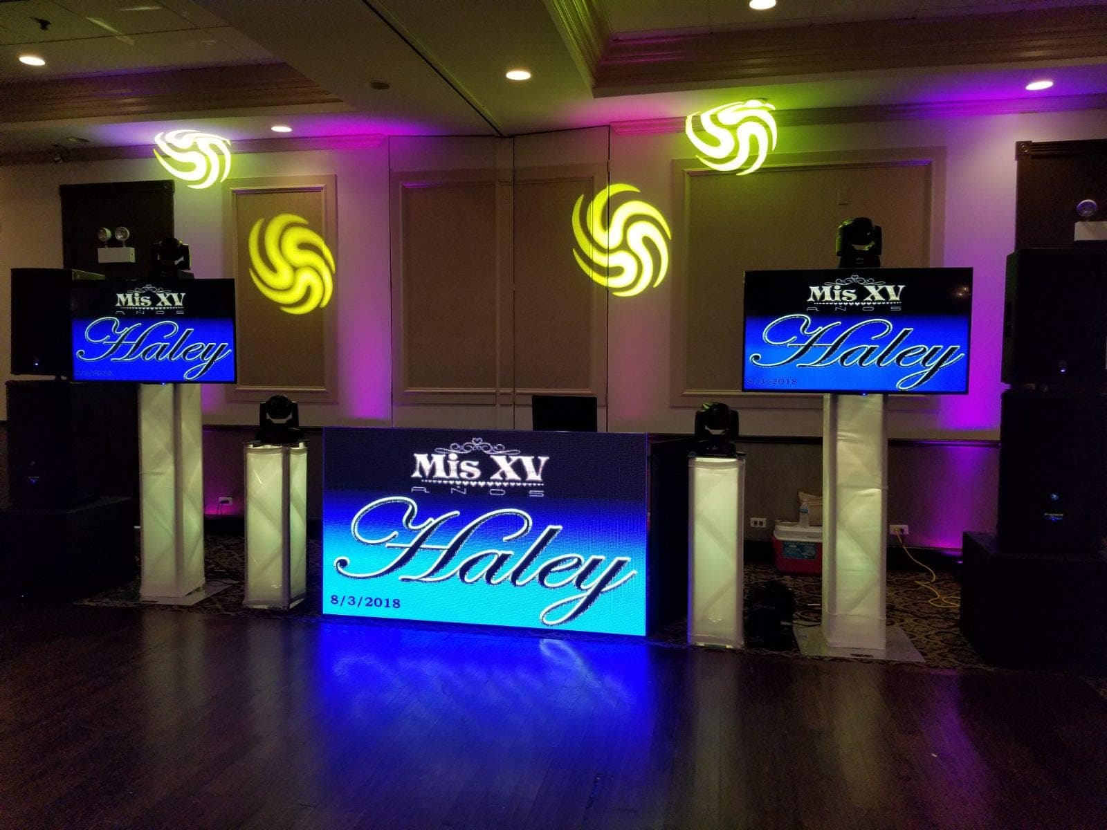 LED DJ Live Video Booth (Facade) P10 (10mm) resolution