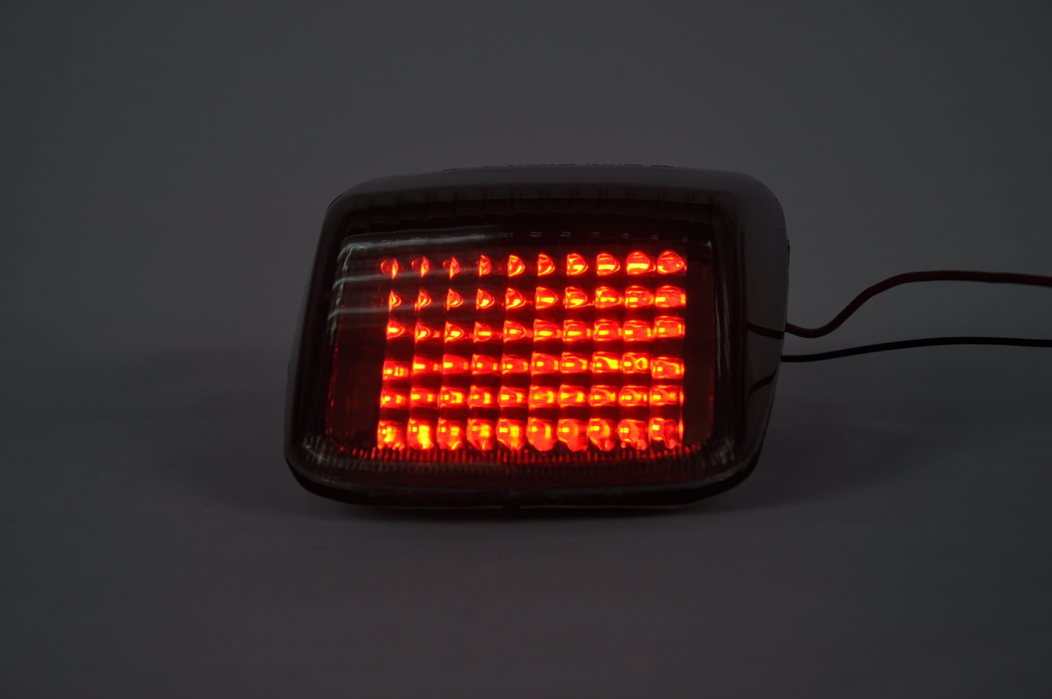 Motorcycle Tail Light Clear LED Sequential Taillight with Integrated Turn Signal For HARLEY DAVIDSON DEUCE