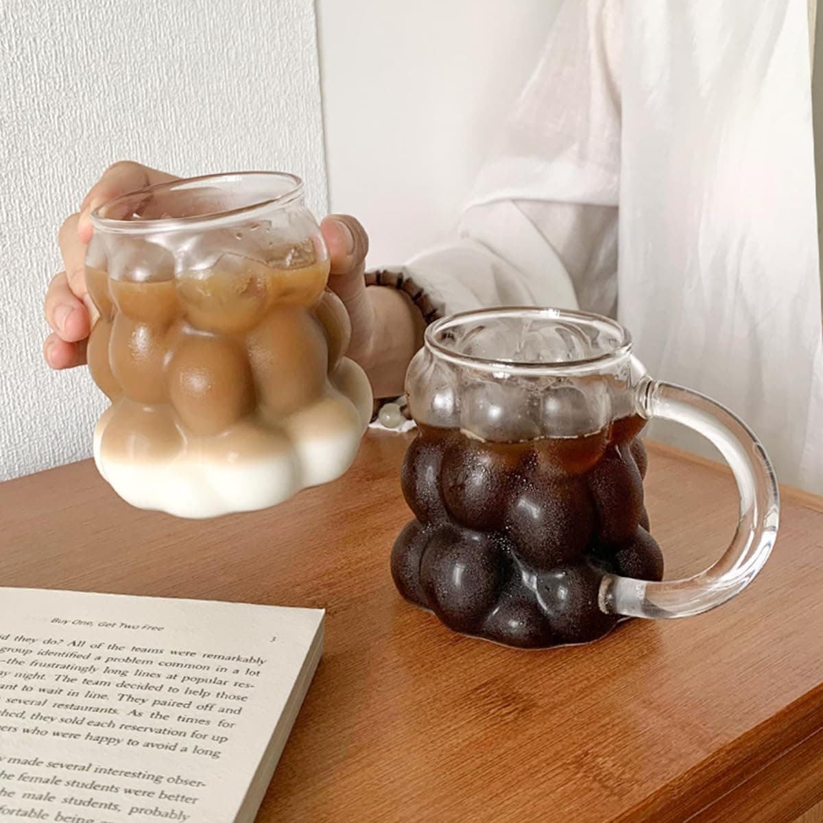 2Pcs Grape Shaped Mug, Bubble Glass Coffee Cup with Handle, Heat Resistant High Borosilicate Glass Clear Coffee Cups, Summer Winter Drinkware, Transparent Water Cup for Home Kitchen (2Pcs)