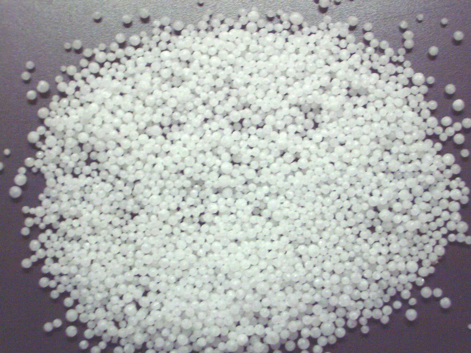 Urea 46-0-0 Nitrogen Fertilizer, 30 Pounds