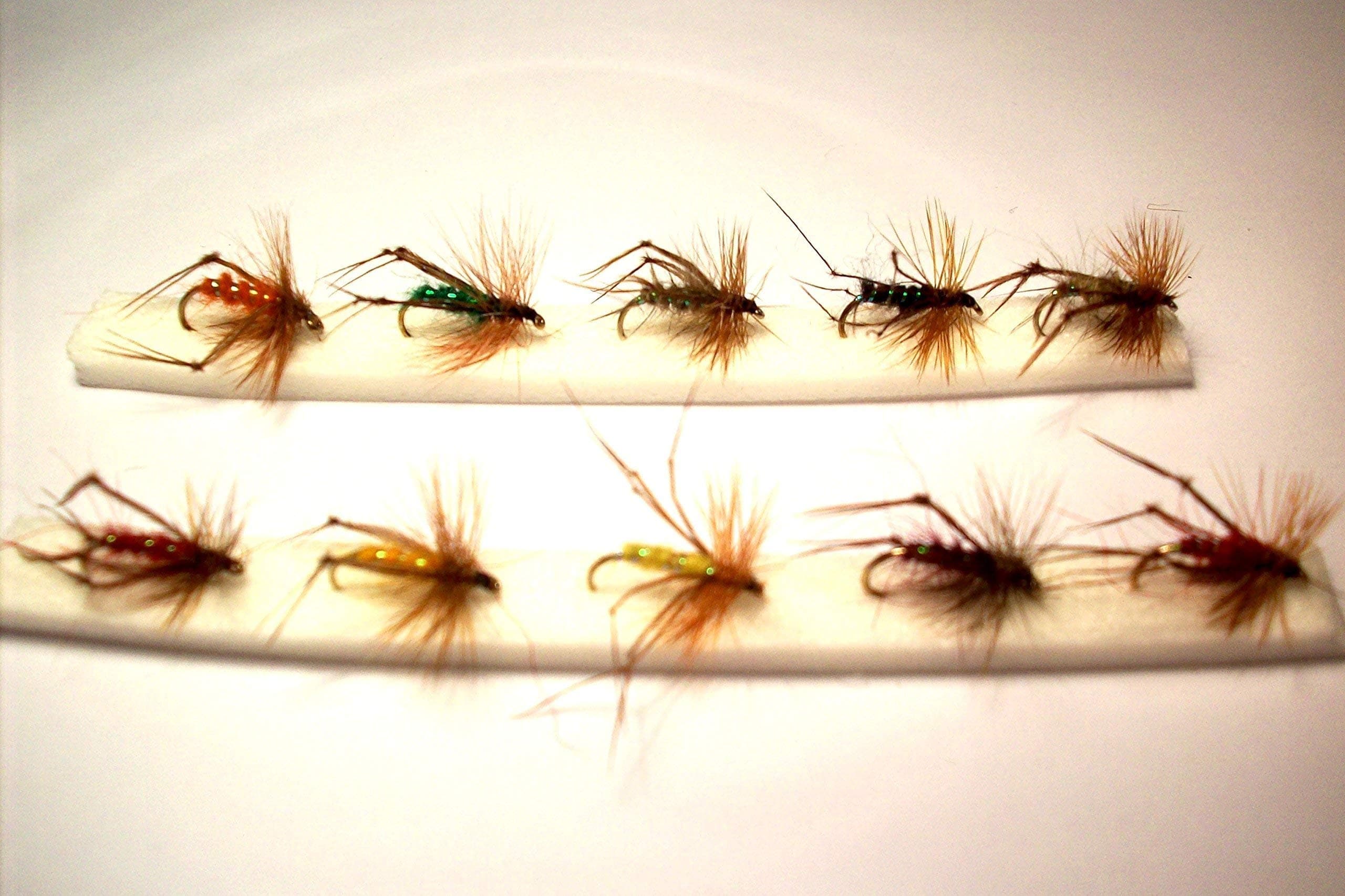 10 HOPPER SINGLE HOOK FISHING FLIES ASSORTED COLOURS FROM FLYMAKERS