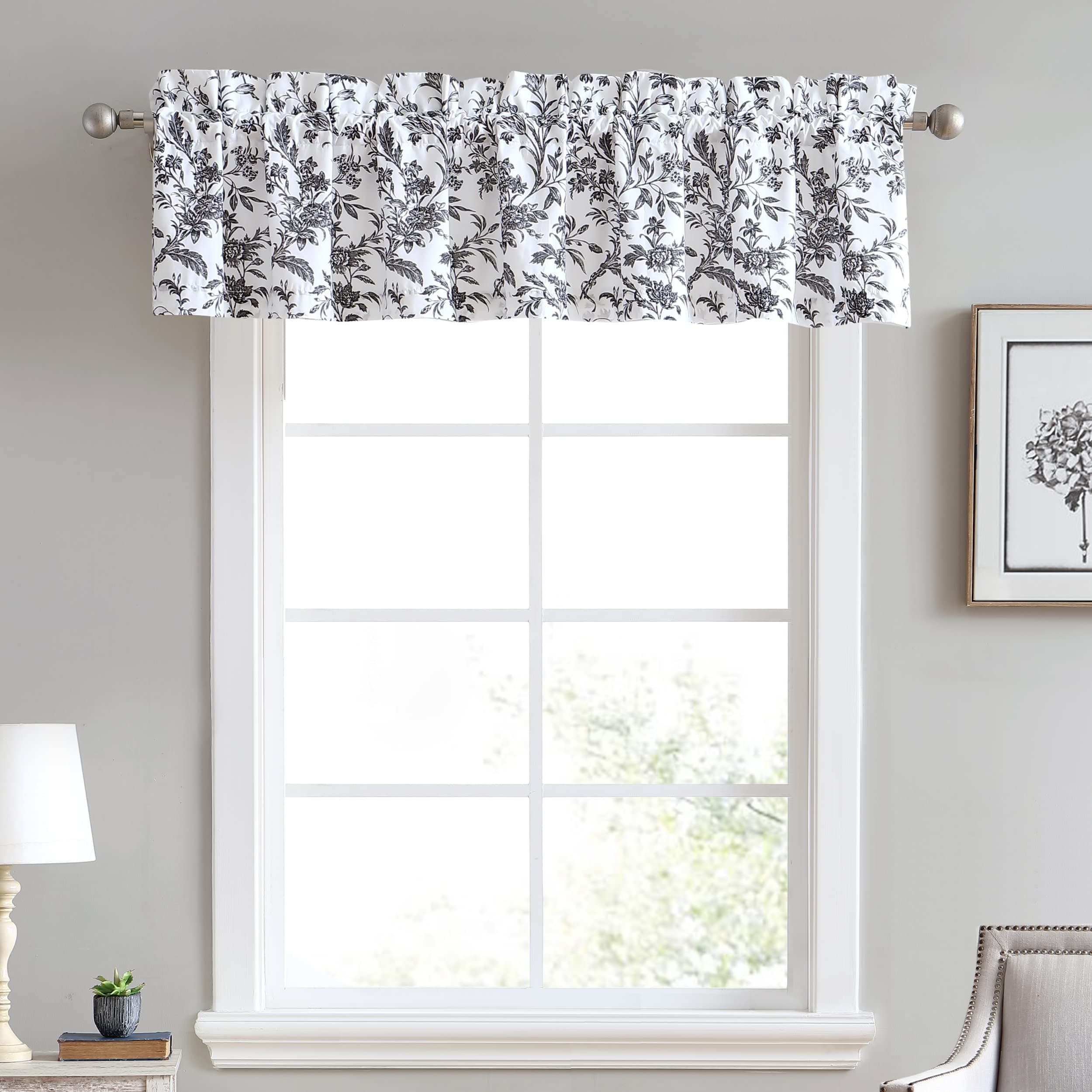Laura Ashley Amberley Valance, Black