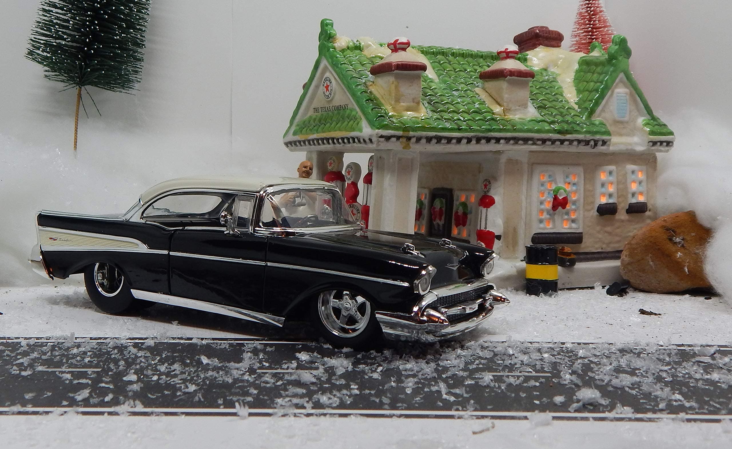 1957 Chevy Bel-Air 1/24 Red