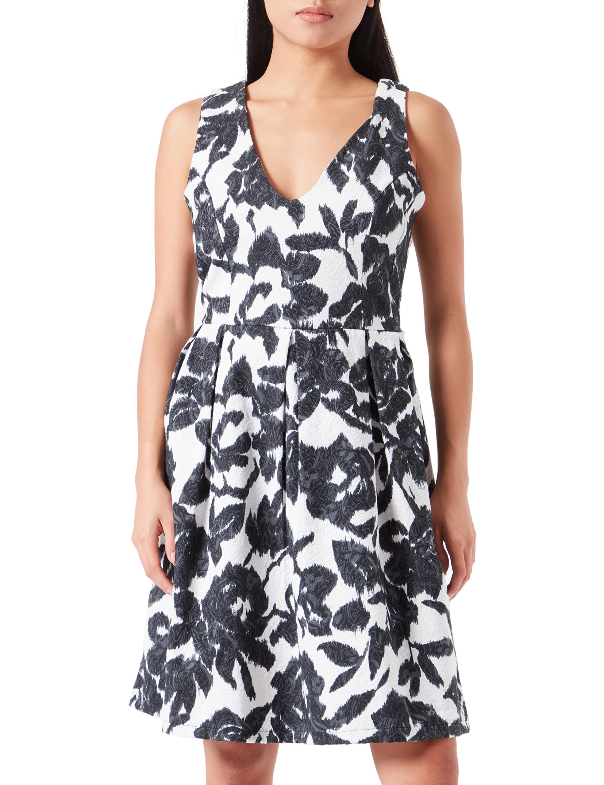 La Fee MaraboutéeWomen's Formal Wear