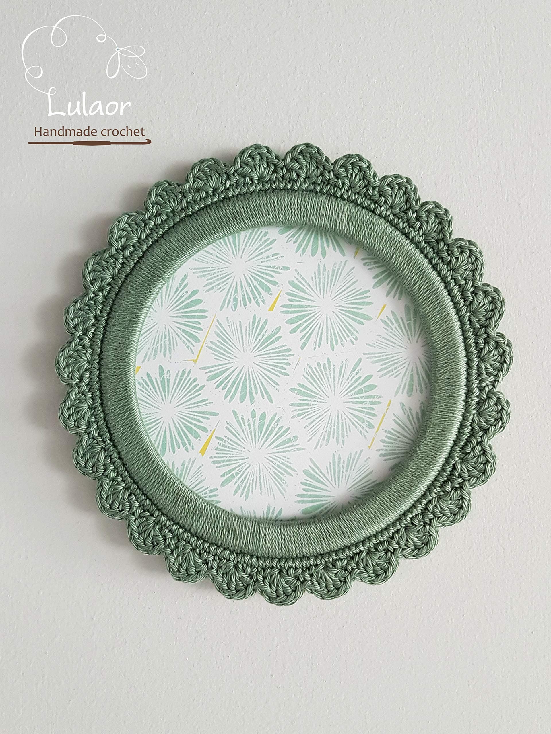 Picture frame, vintage picture frame, crochet frame, green frame