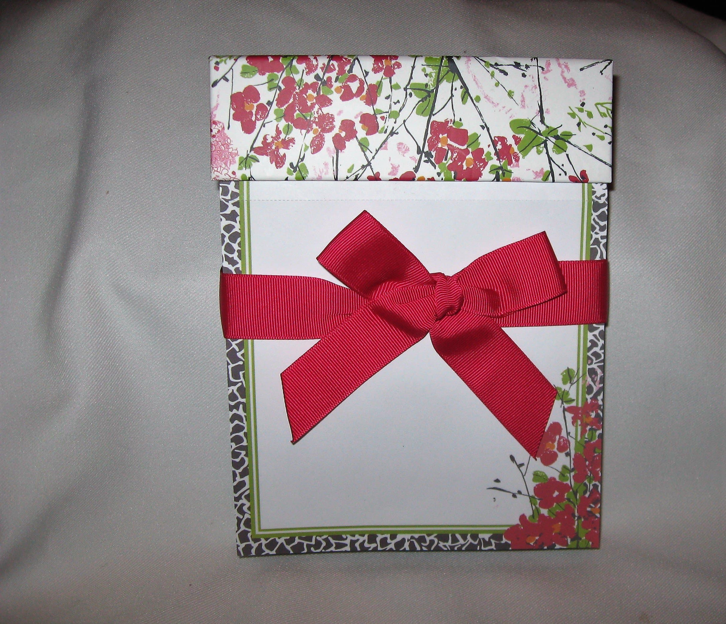 Memo Pad - Convenient 8 x 6” size, 100 seets