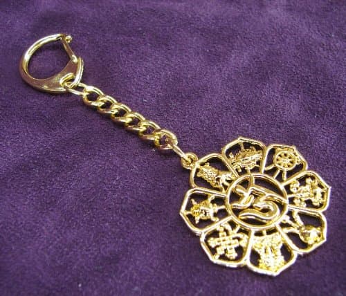 8 auspcious symbols Keychain