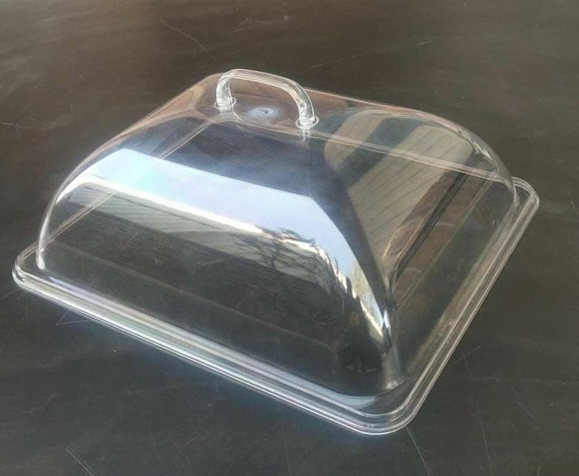 Shoppers Hub PNQ 1/2 Pan Sized Transparent PC Rectangle Food Dome Cover for Ideal Heavy Duty Use in Hotels, Buffets, Caterings, Restaurants and Other Culinary Places. (1/2 Size:32.5x 26.5cm)