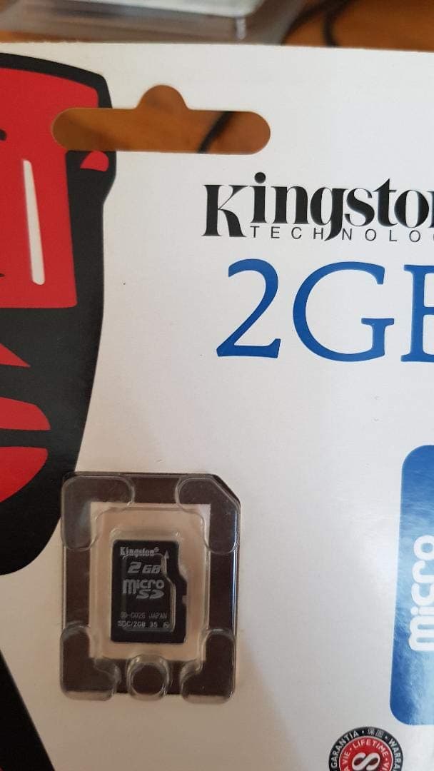 Kingston 2 GB microSD Flash Memory Card SDC/2GBSP (Single Pack)