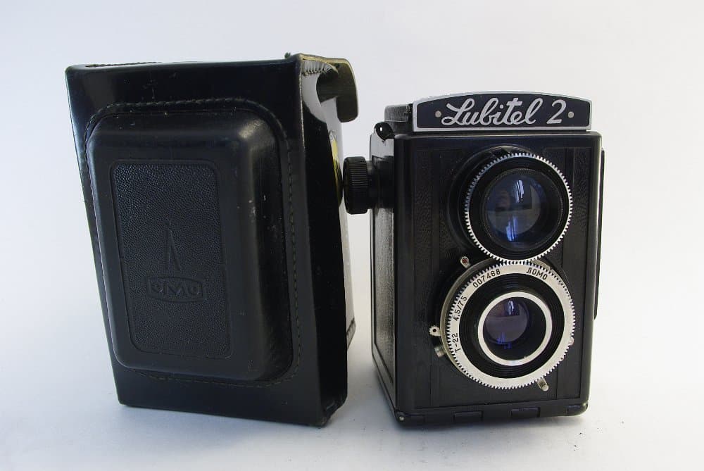 Original Soviet LOMO Lubitel 2 Twin Lens Reflex Camera with Special Edition Case and 120 Film